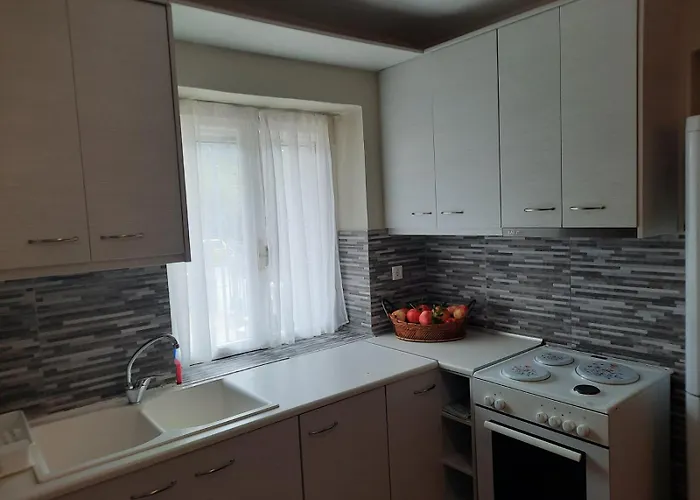 Et In Arkadia Ego * Leonídion